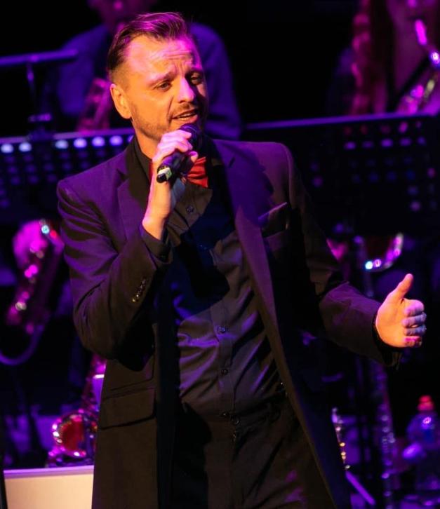 Rat Pack Tribute, Surrey Rat Pack Singer, Swing Singer, Wedding Singer, Entertainment, Live entertainment, Live singer,Surrey based singer, Surrey based entertainment